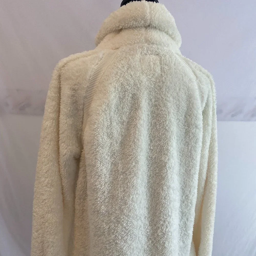 SOLD Old Navy Winter White Fleece Mock Neck Long Sleeve Top NWOT - Picture 2 of 15